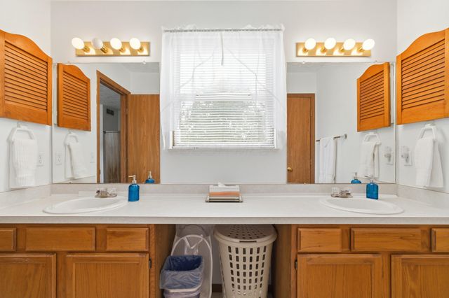 2742 Woodcroft Road, Columbus, OH 43204
