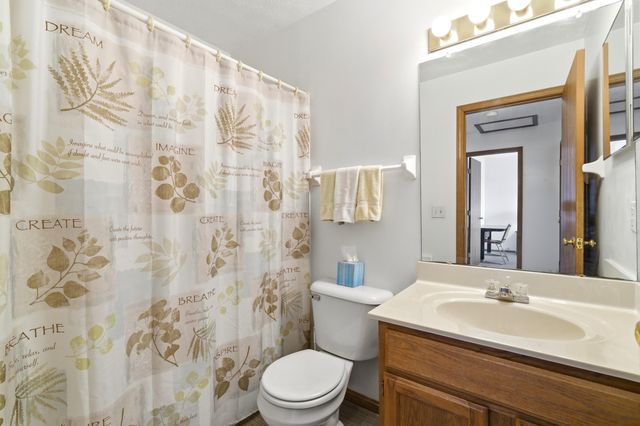 2742 Woodcroft Road, Columbus, OH 43204