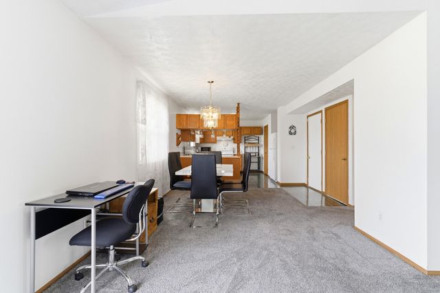 2742 Woodcroft Road, Columbus, OH 43204