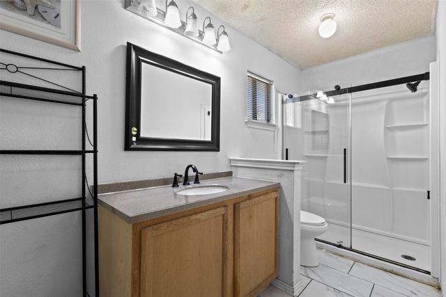 3201 Auburn Drive, Rowlett, TX 75088