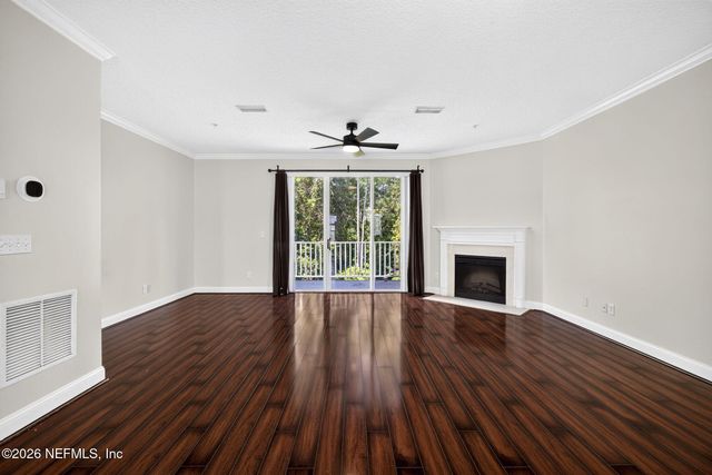 4460 CONGRESSIONAL Drive, Jacksonville, FL 32246