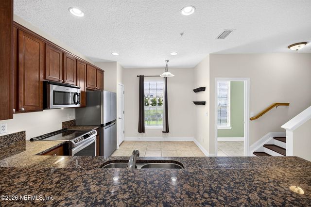 4460 CONGRESSIONAL Drive, Jacksonville, FL 32246