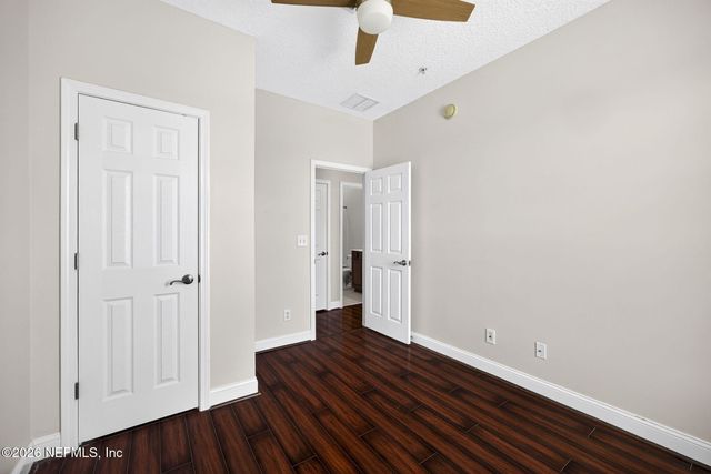 4460 CONGRESSIONAL Drive, Jacksonville, FL 32246