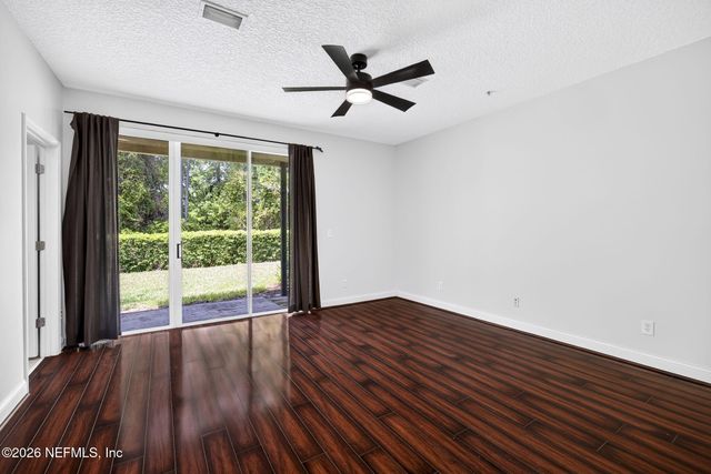 4460 CONGRESSIONAL Drive, Jacksonville, FL 32246