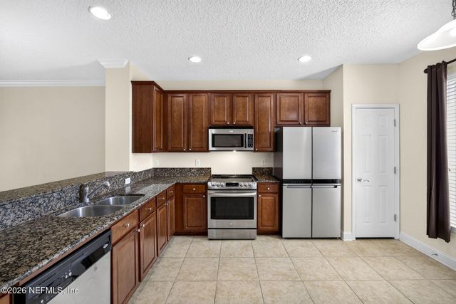 4460 CONGRESSIONAL Drive, Jacksonville, FL 32246
