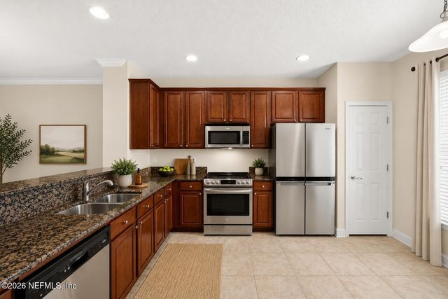 4460 CONGRESSIONAL Drive, Jacksonville, FL 32246