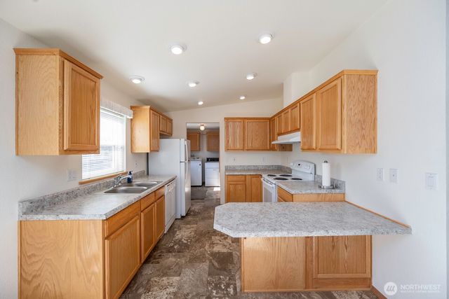 7160 SE Bayview Avenue, Othello, WA 99344