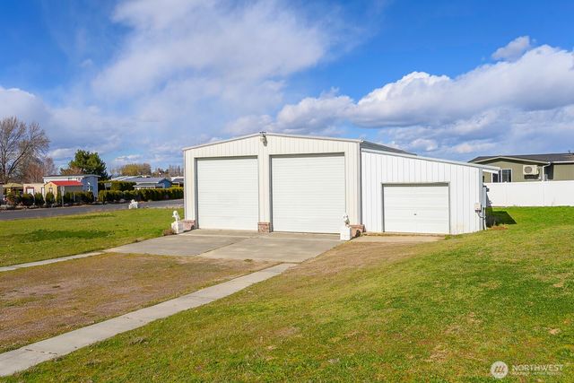 7160 SE Bayview Avenue, Othello, WA 99344