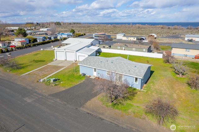 7160 SE Bayview Avenue, Othello, WA 99344