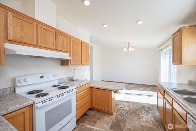 7160 SE Bayview Avenue, Othello, WA 99344