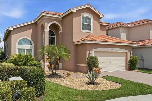 2033 Isla De Palma CIR, Naples, FL 34119
