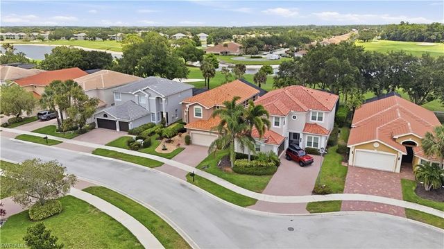 2033 Isla De Palma CIR, Naples, FL 34119