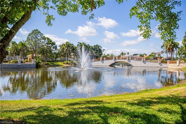 2033 Isla De Palma CIR, Naples, FL 34119