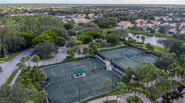 2033 Isla De Palma CIR, Naples, FL 34119