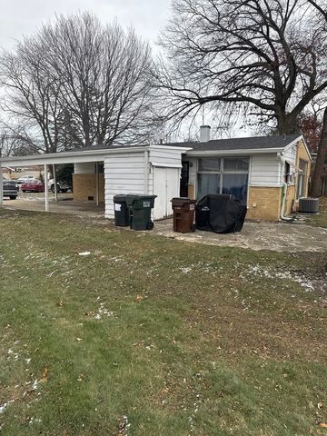 17222 Country Lane, Hazel Crest, IL 60429