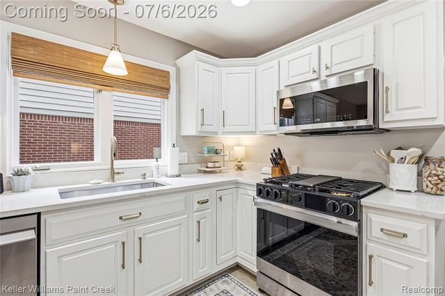 57558 Suffield Drive, Washington, MI 48094