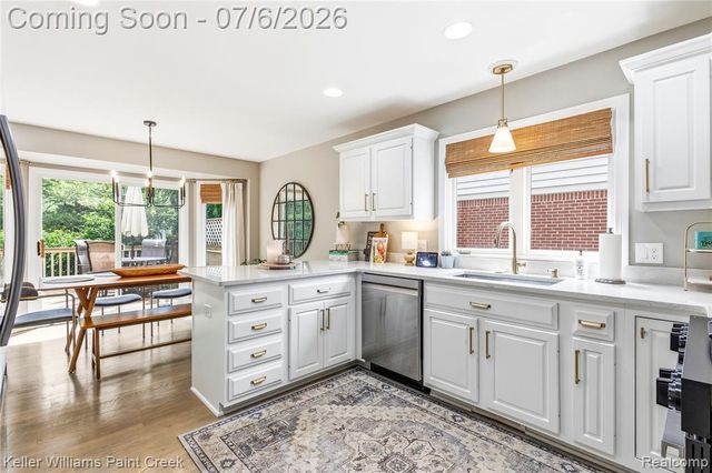 57558 Suffield Drive, Washington, MI 48094