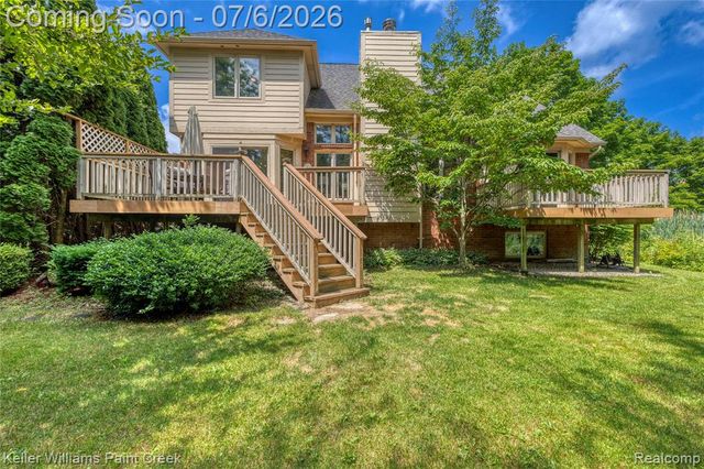 57558 Suffield Drive, Washington, MI 48094