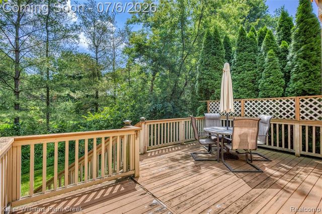 57558 Suffield Drive, Washington, MI 48094