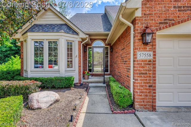57558 Suffield Drive, Washington, MI 48094
