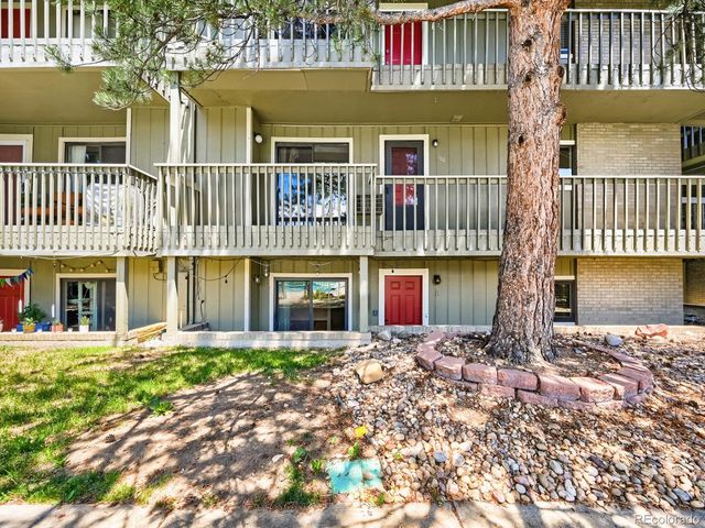695 Manhattan Drive 8, Boulder, CO 80303