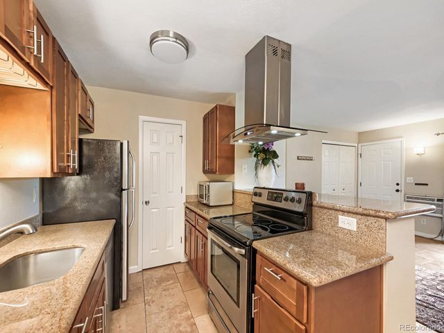 695 Manhattan Drive 8, Boulder, CO 80303