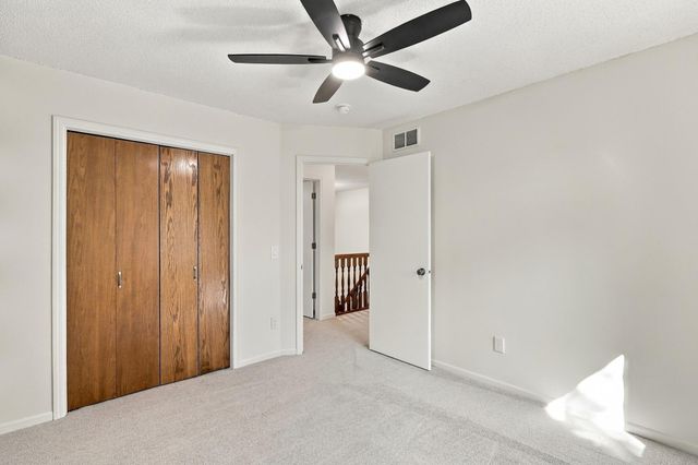 555 White Pine Way, Eagan, MN 55123