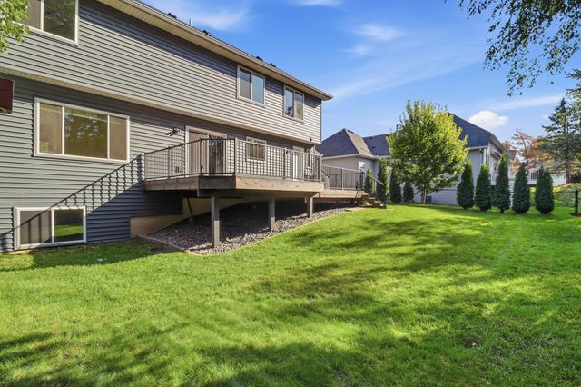 555 White Pine Way, Eagan, MN 55123
