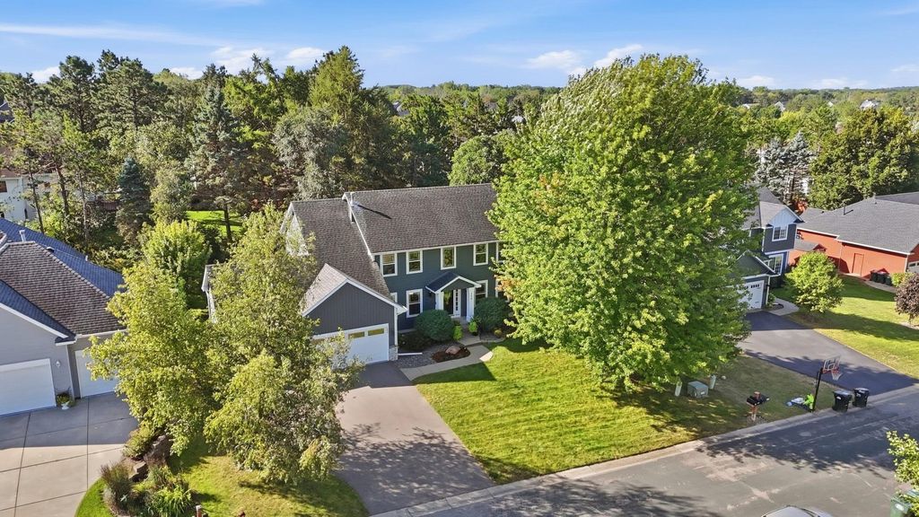 555 White Pine Way, Eagan, MN 55123 — exterior