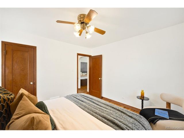 2201 S Franklin St, Denver, CO 80210