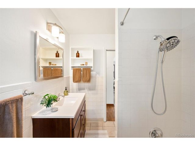 2201 S Franklin St, Denver, CO 80210