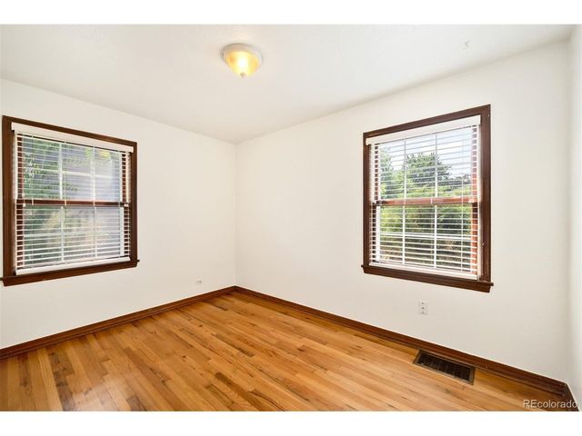 2201 S Franklin St, Denver, CO 80210