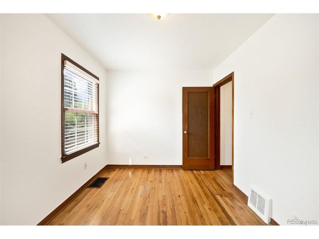 2201 S Franklin St, Denver, CO 80210