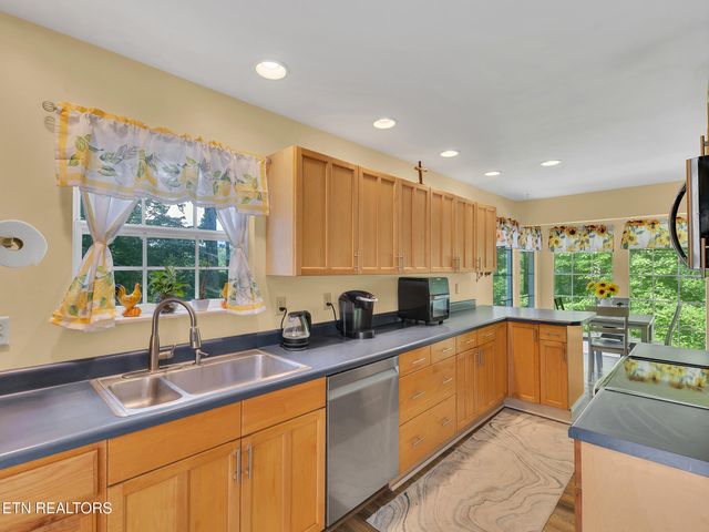 6923 Hurst Lane, Knoxville, TN 37918