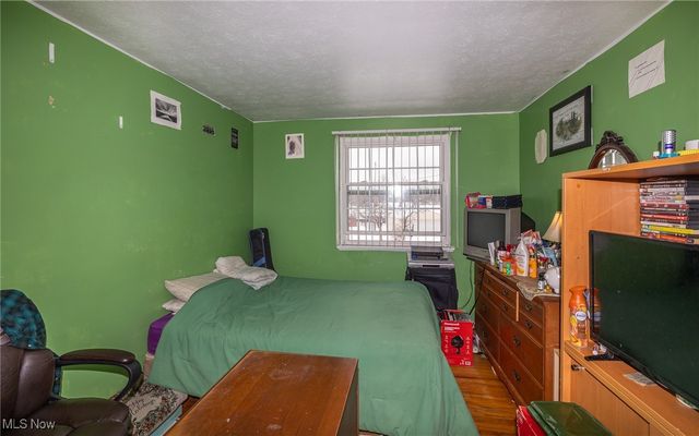 24910 Ridgeline Drive, Bedford Heights, OH 44146