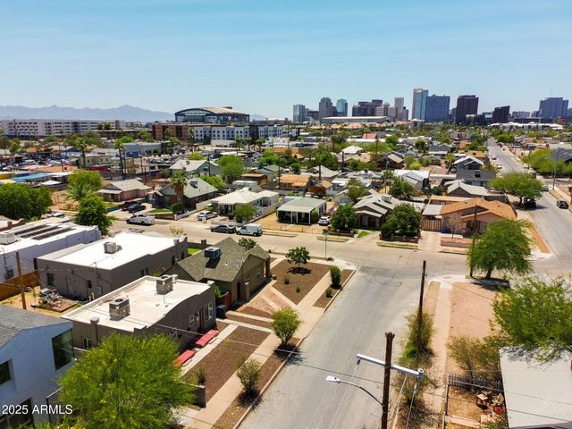 331 N 13TH Place, Phoenix, AZ 85006