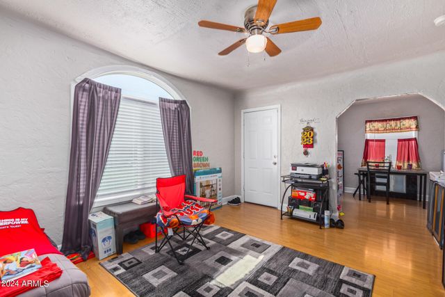 331 N 13TH Place, Phoenix, AZ 85006