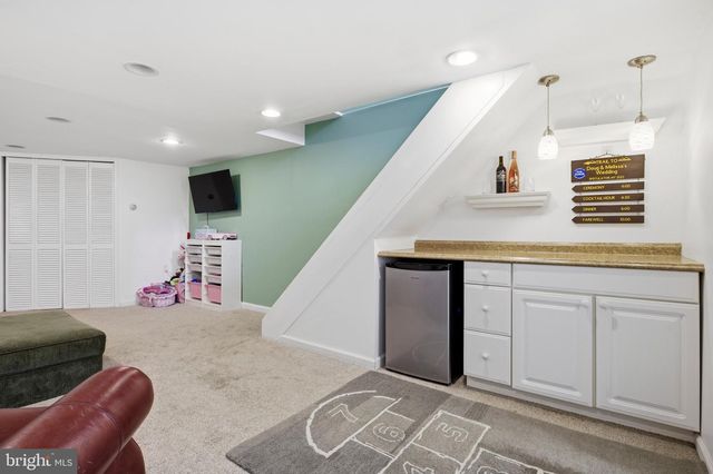 277 BALLYMORE RD, Springfield, PA 19064