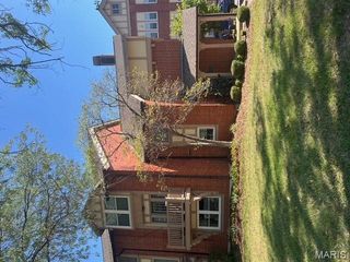 539 Colebrook Drive B, Webster Groves, MO 63119