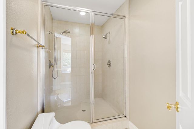 2812 Alder Point Dr, Roseville, CA 95661