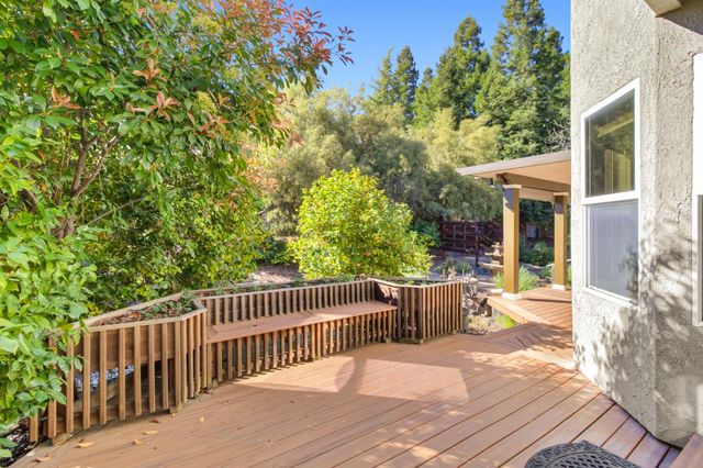 2812 Alder Point Dr, Roseville, CA 95661