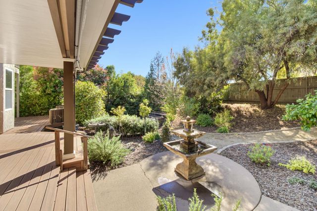 2812 Alder Point Dr, Roseville, CA 95661