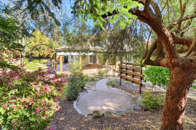 2812 Alder Point Dr, Roseville, CA 95661