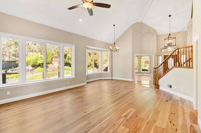 2812 Alder Point Dr, Roseville, CA 95661