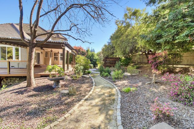 2812 Alder Point Dr, Roseville, CA 95661