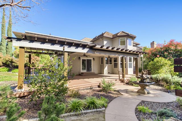 2812 Alder Point Dr, Roseville, CA 95661