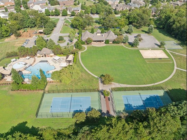 1073 Rochelle Ave, Thompsons Station, TN 37179