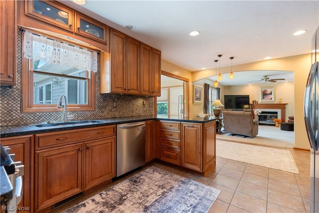 8640 Candleberry Street NW, Massillon, OH 44646