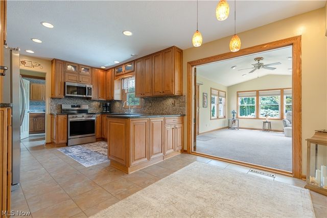8640 Candleberry Street NW, Massillon, OH 44646