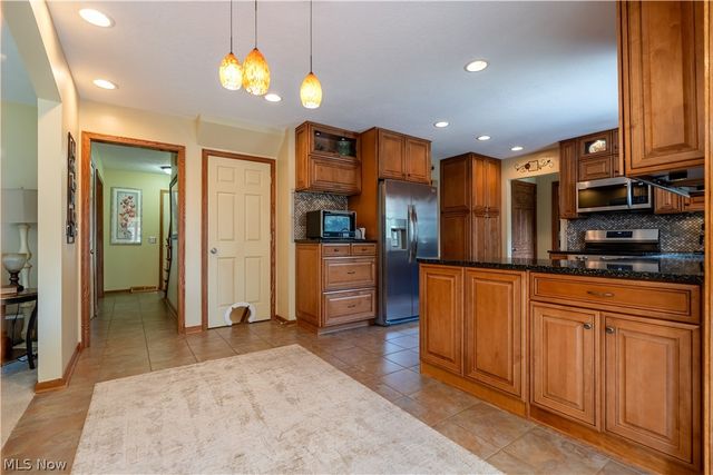 8640 Candleberry Street NW, Massillon, OH 44646